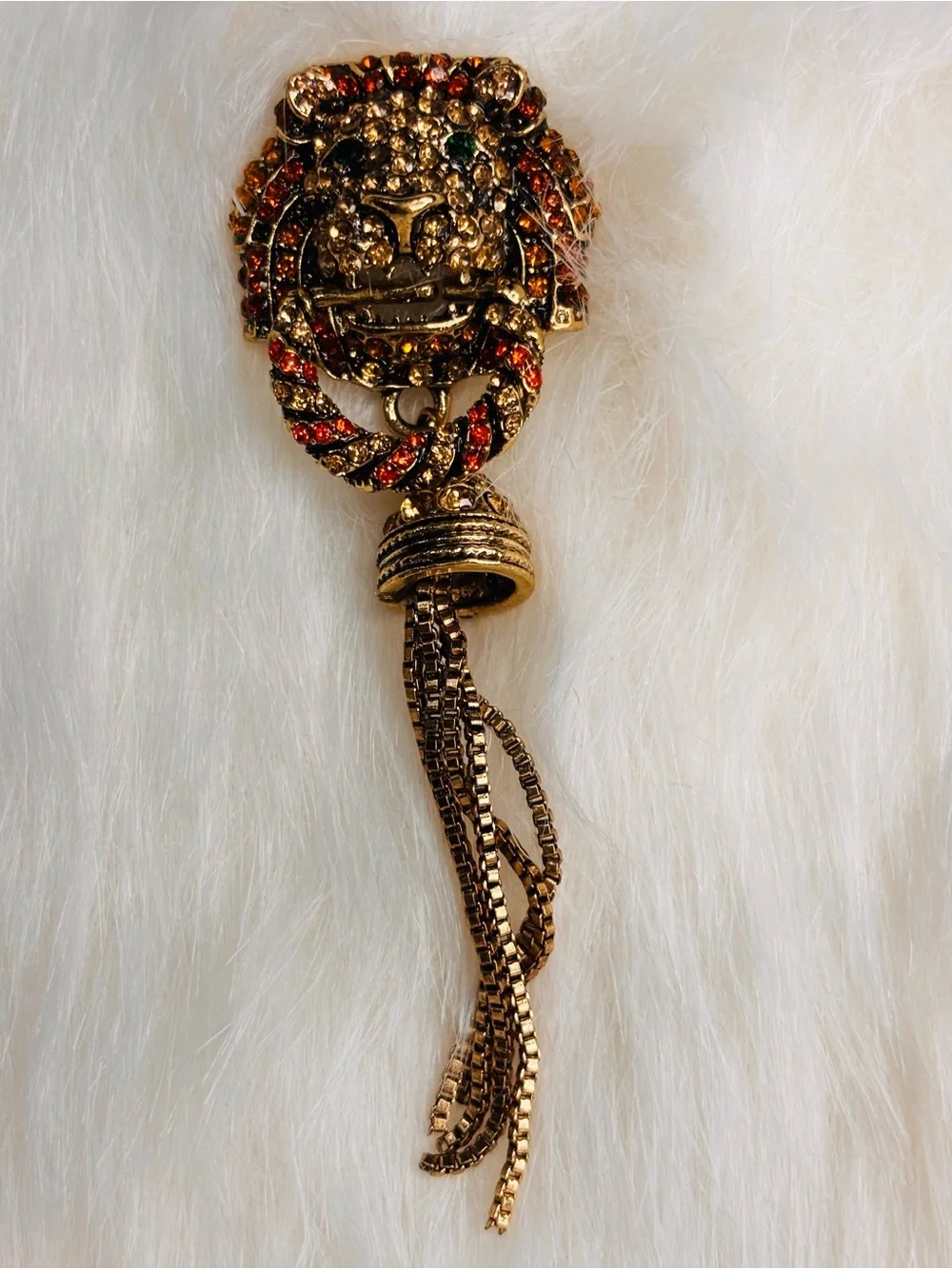 🦁 Lion Head Door Knocker Tassel Brooch
